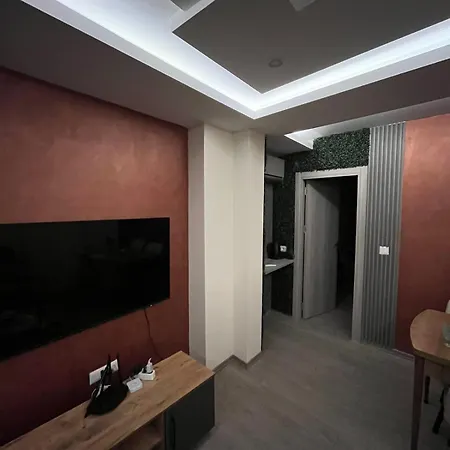 Free Parking Square Vanilla Lägenhetshotell Skopje